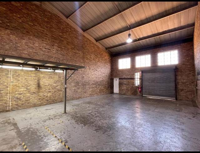 INDUSTRIAL PROPERTY TO RENT IN HENNOPSPARK